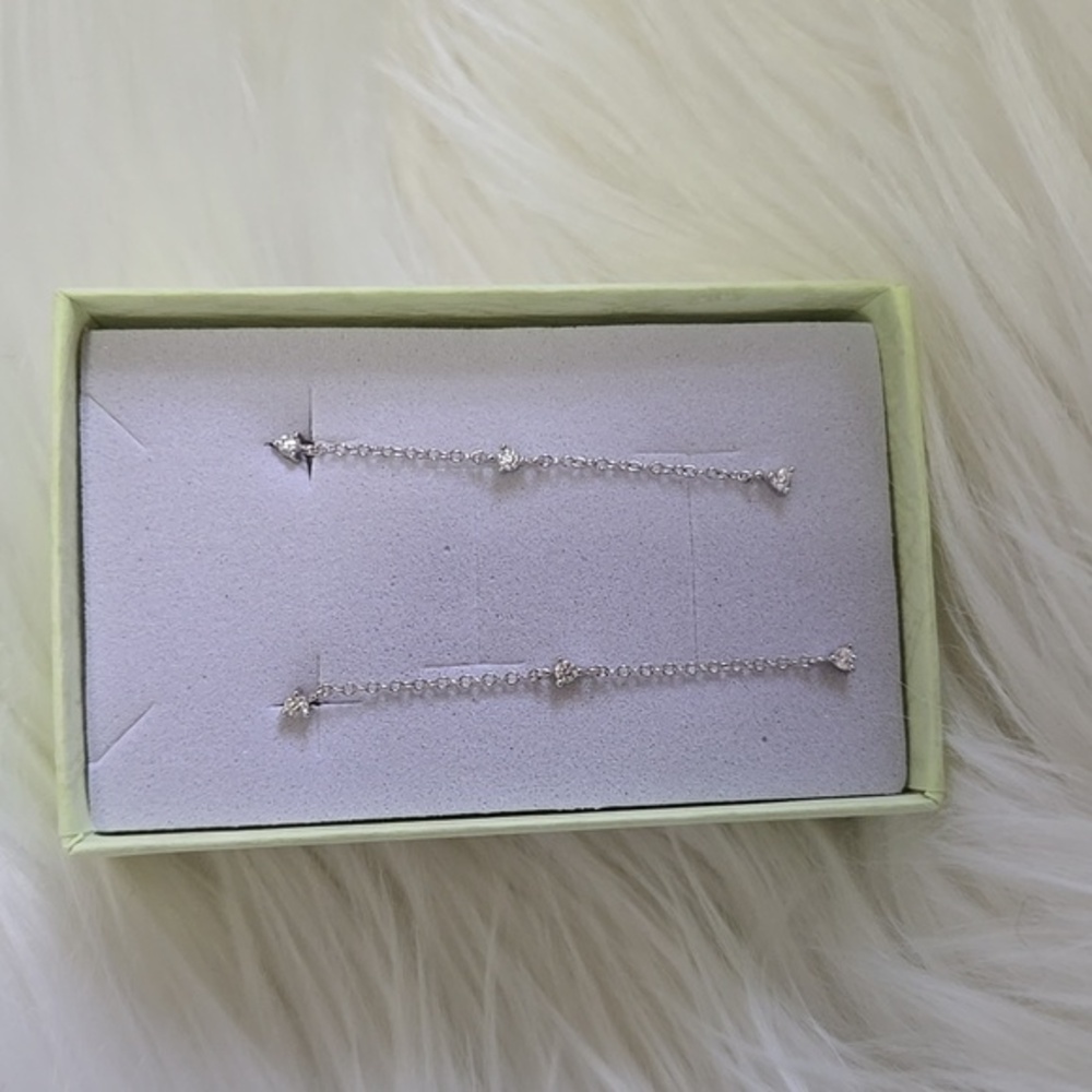 New Elegant 925 Sterling Silver Bonnie Earrings With 3 Crystals